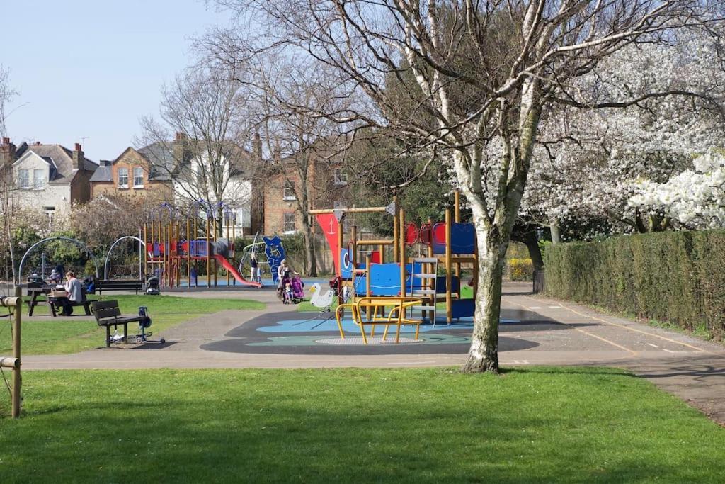 Glorious View Over The Park Londres Extérieur photo